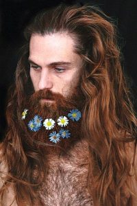 Barbas con flores hipsters
