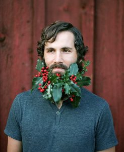 Barbas con flores hipsters