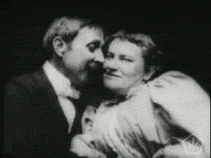 beso gif película antiguo