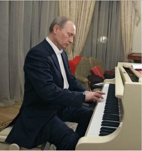 Putin tocando el piano