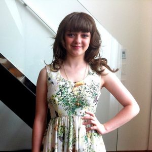 Maisie Williams joven